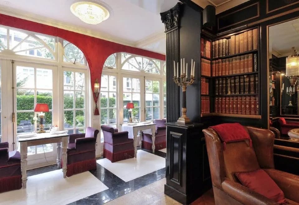 Apollofirst Boutique Hotel
