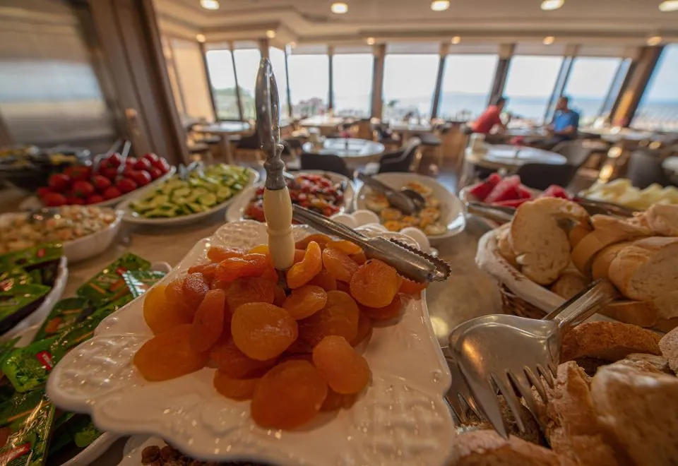 Kaftan Hotel