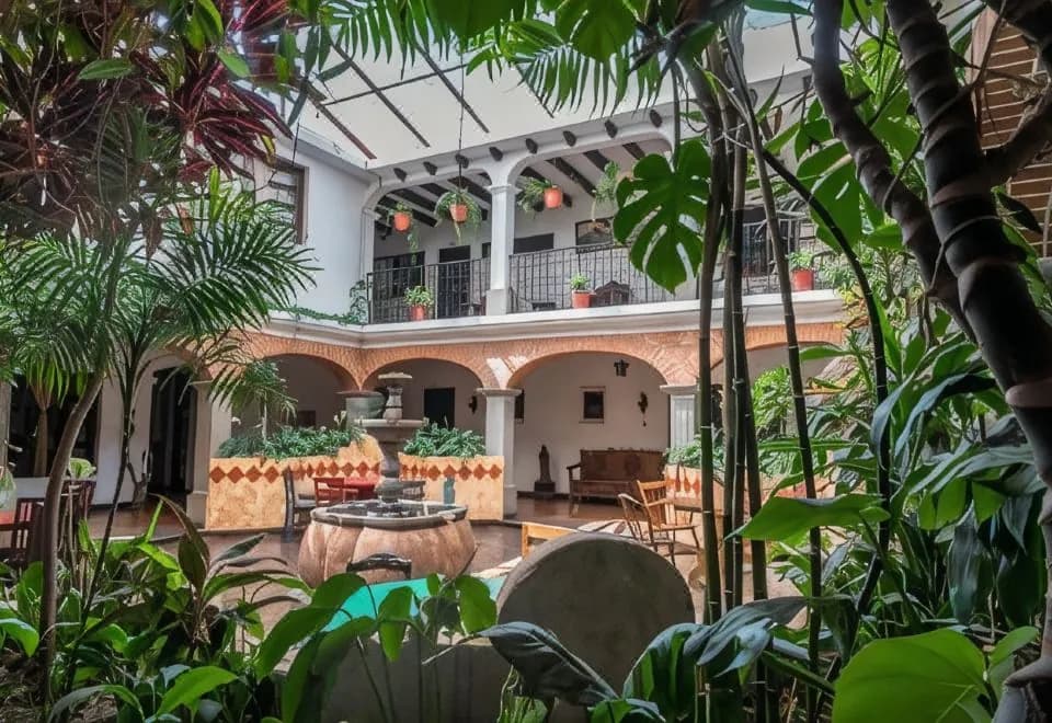 El Carmen Hotel