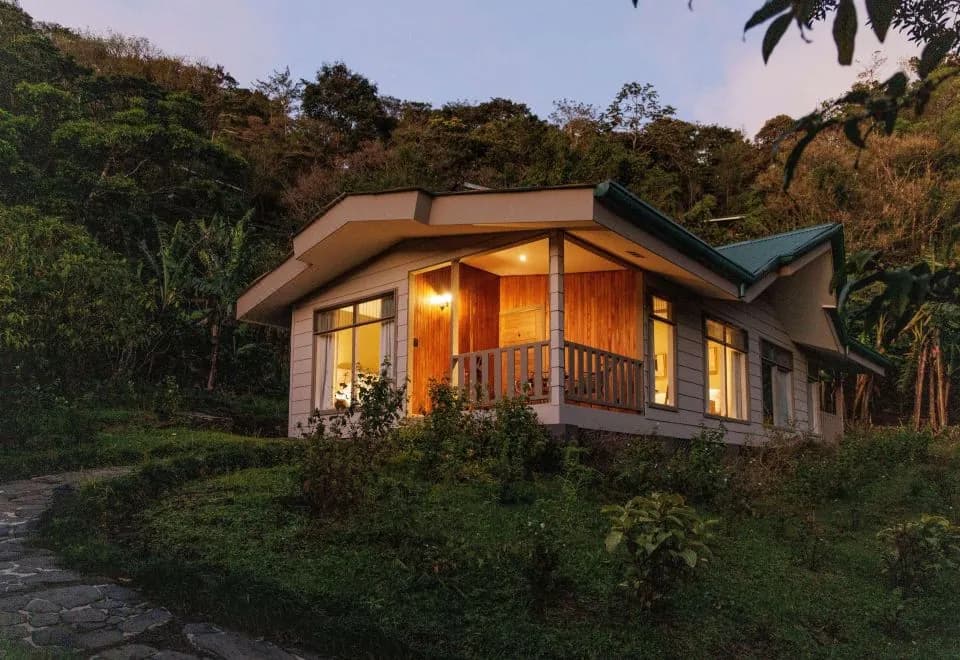 Senda Monteverde Hotel