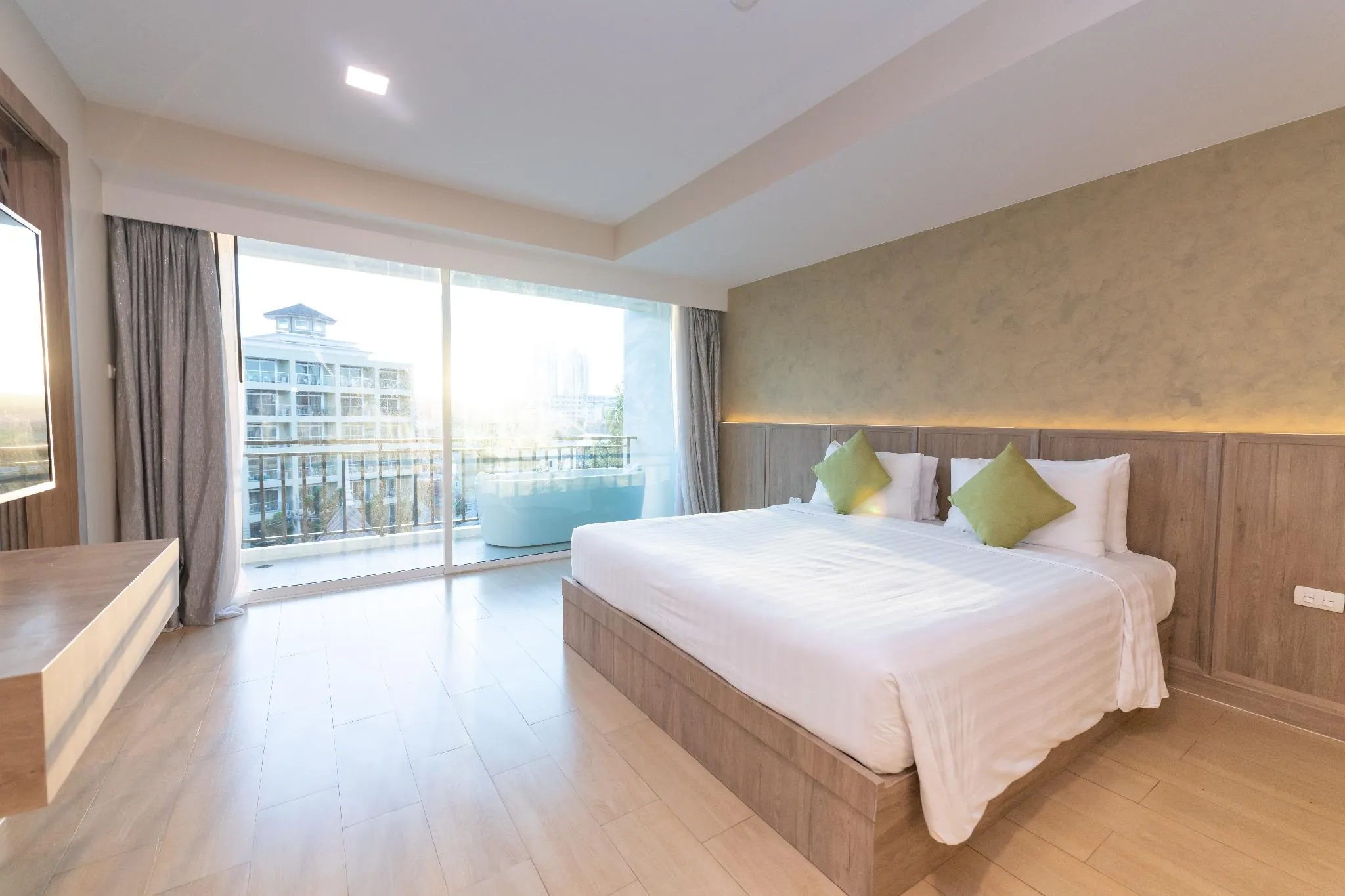 Crystal Luxury Hotel