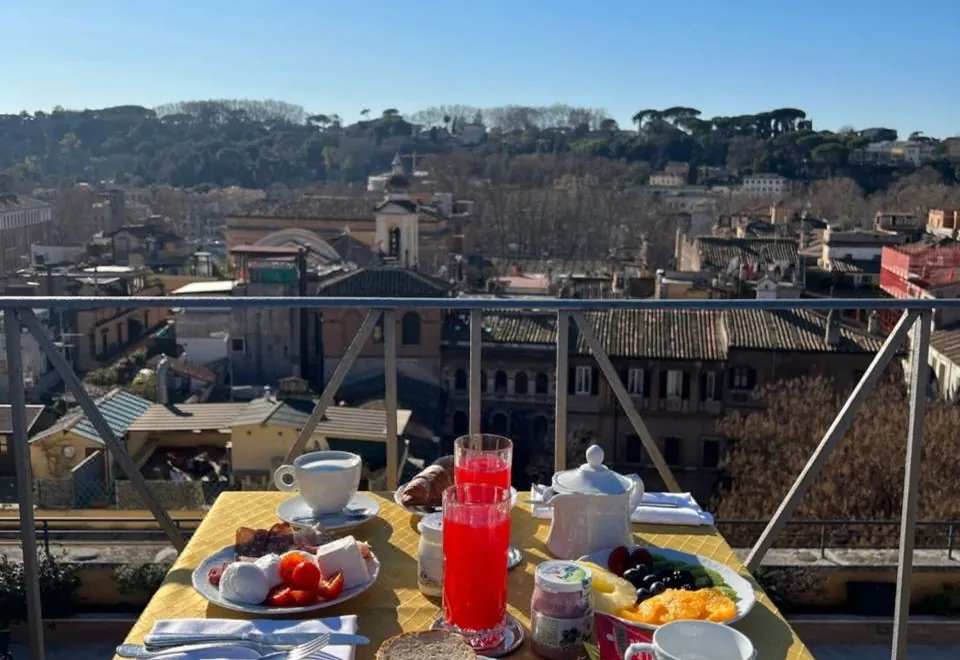 Navona Queen Rooftop