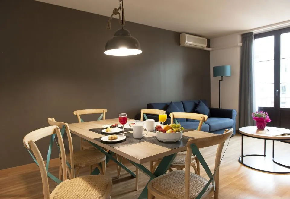 MH Apartments Ramblas