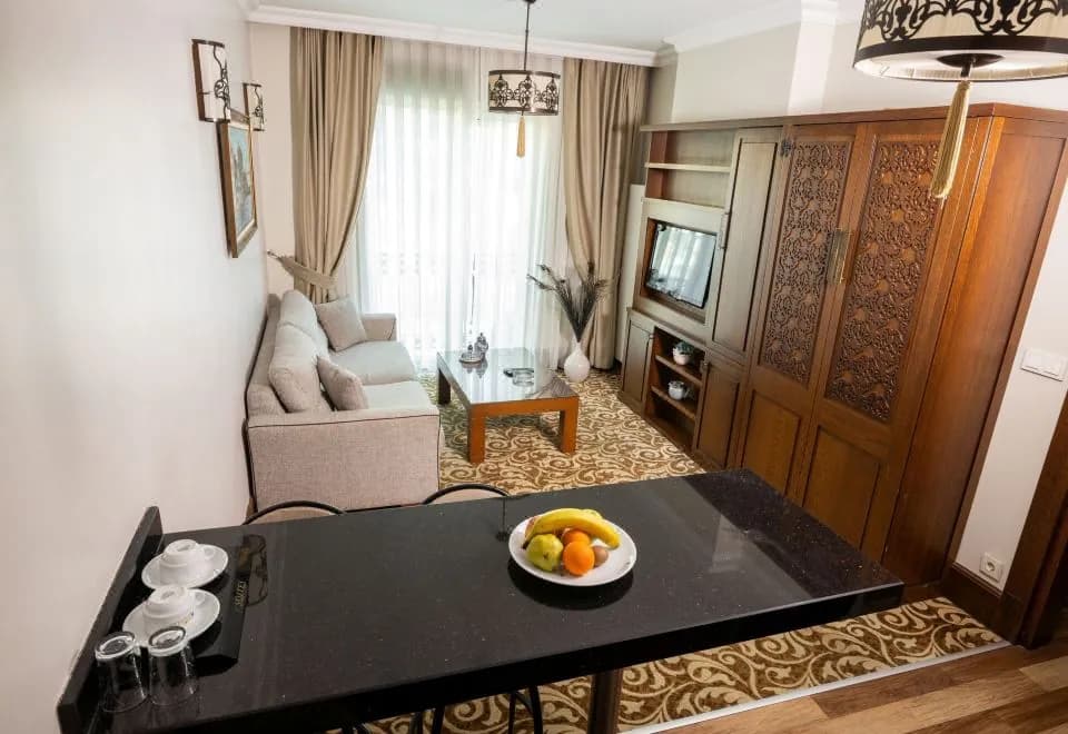 K Suites Otel