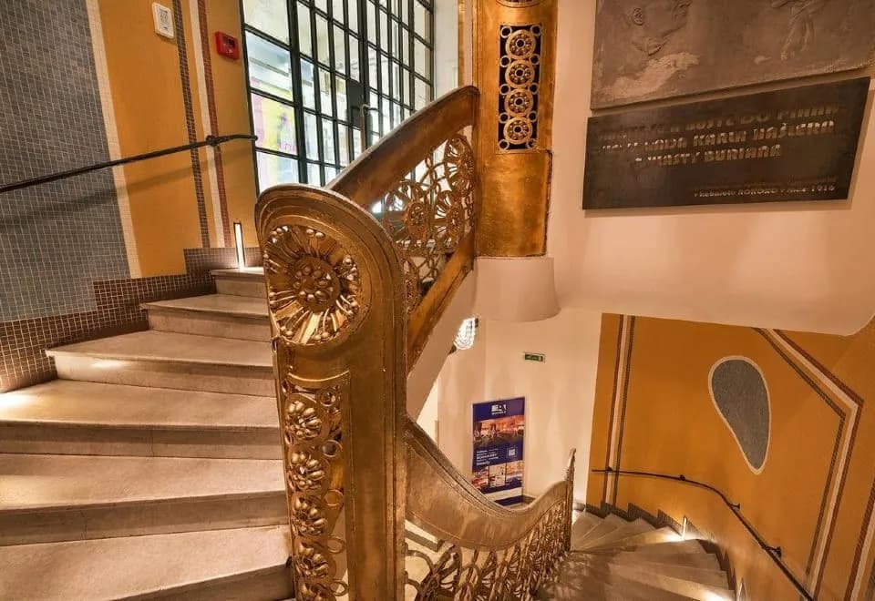 EA Hotel Rokoko