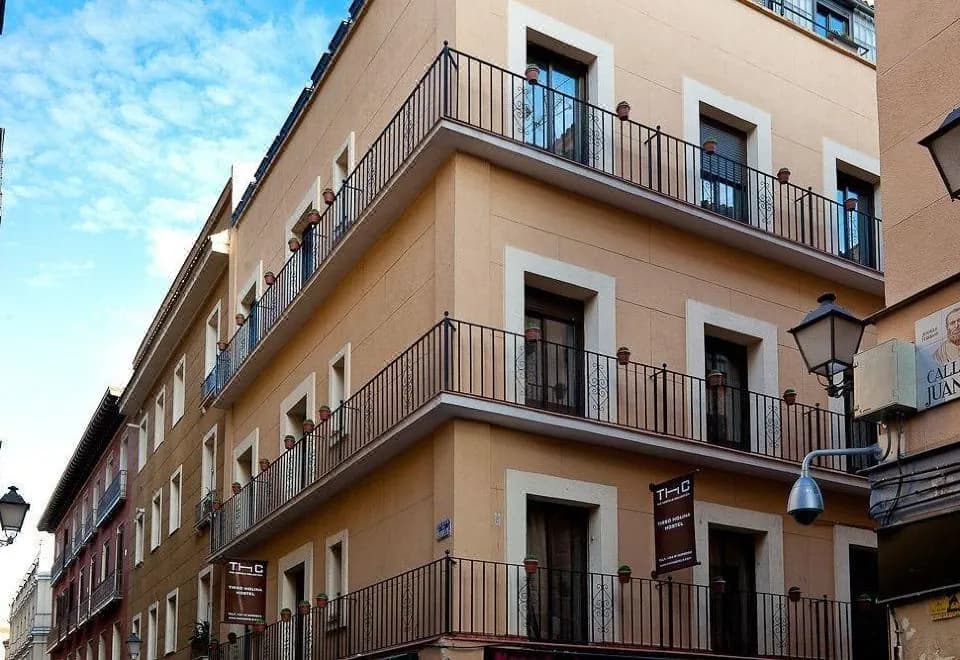 THC Tirso Molina Hostel