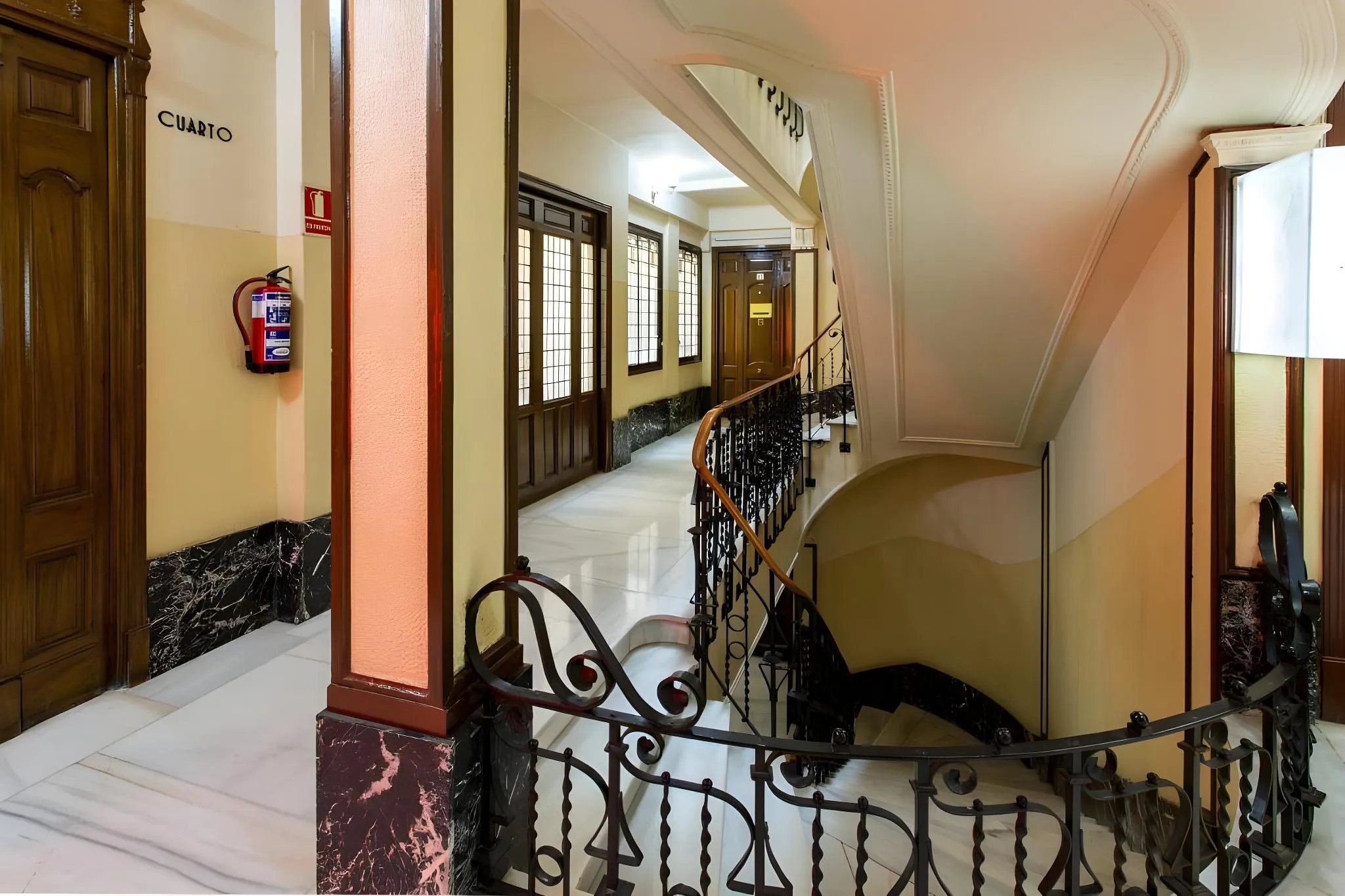 Hostal Manuela by gaiarooms