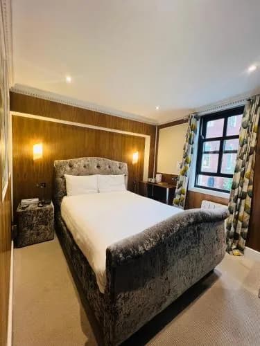 Cheshire Hotel Central London