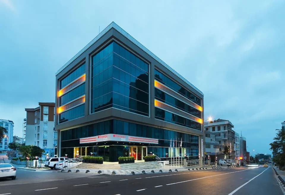 Ramada Encore Istanbul Kartal