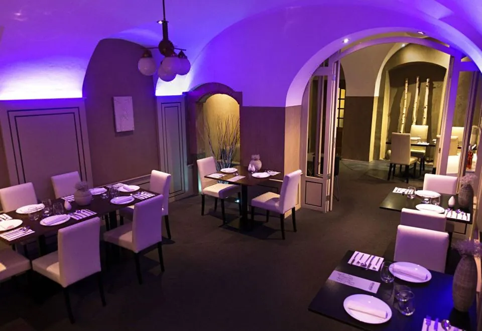 Hotel U Kříže