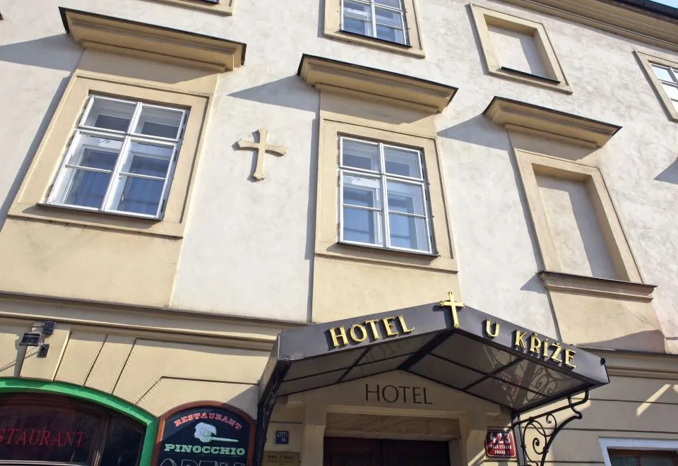 Hotel U Kříže