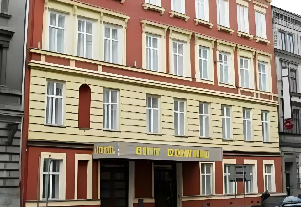 City Central de Luxe