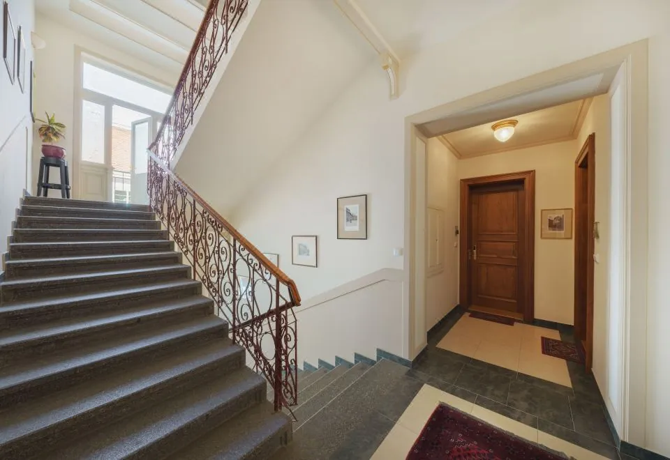 Hunger Wall Residence