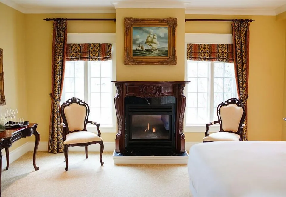 Riverbend Inn & Vineyard