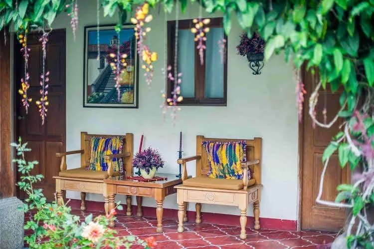Pensativo House Hotel