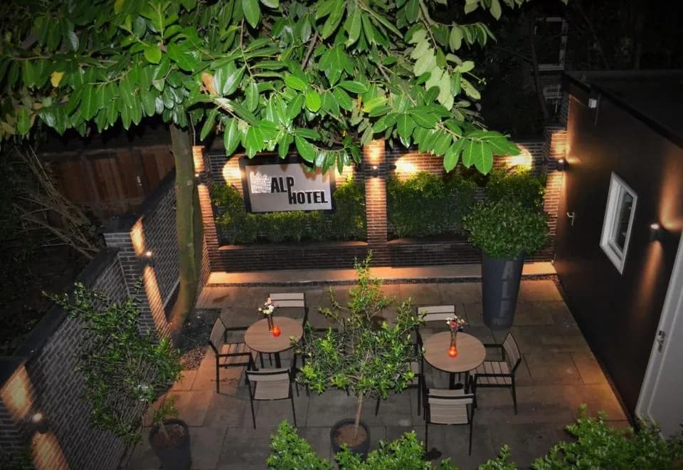 Alp Hotel