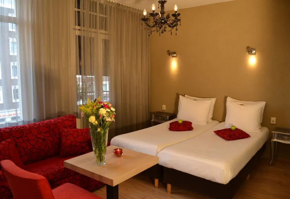 Alp Hotel