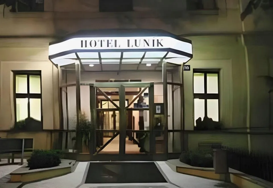 Hotel Lunik