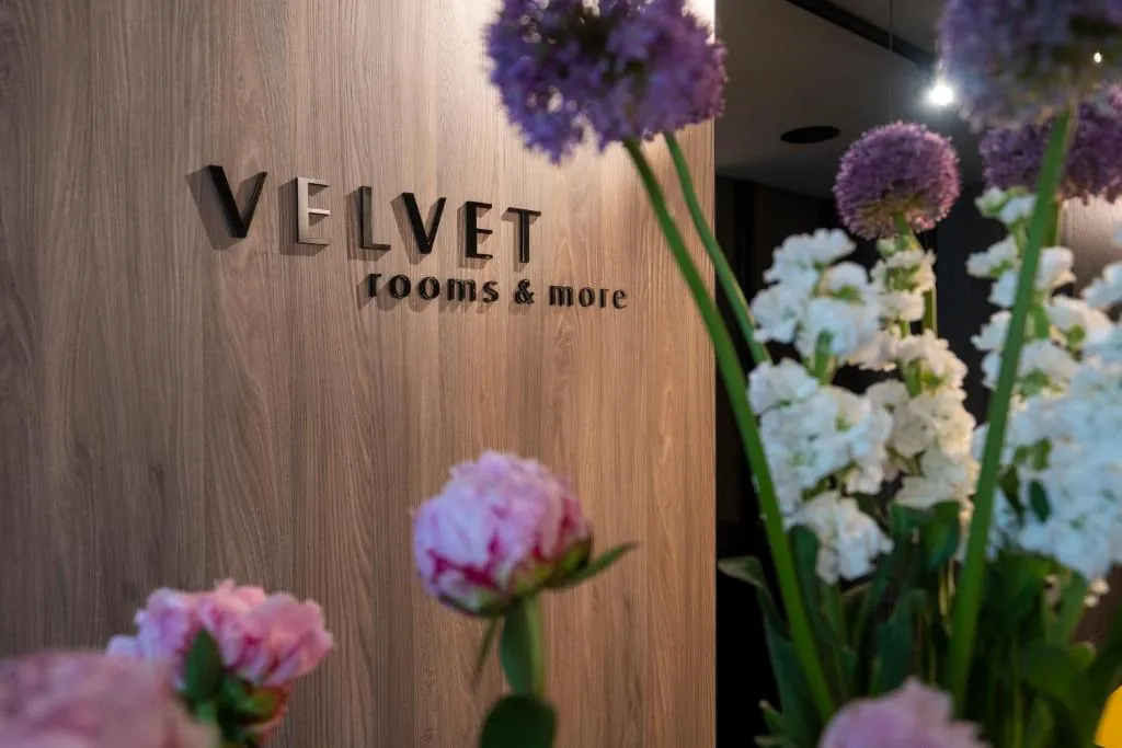 VELVET rooms & more