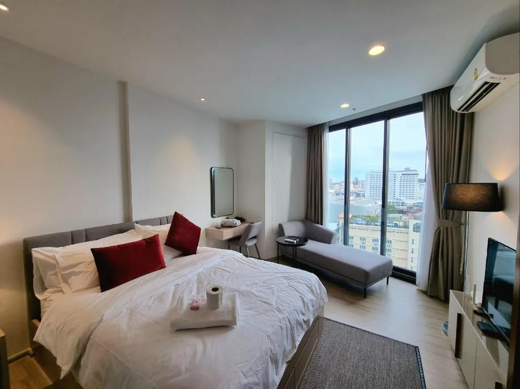 EDGE Central pattaya near walking street