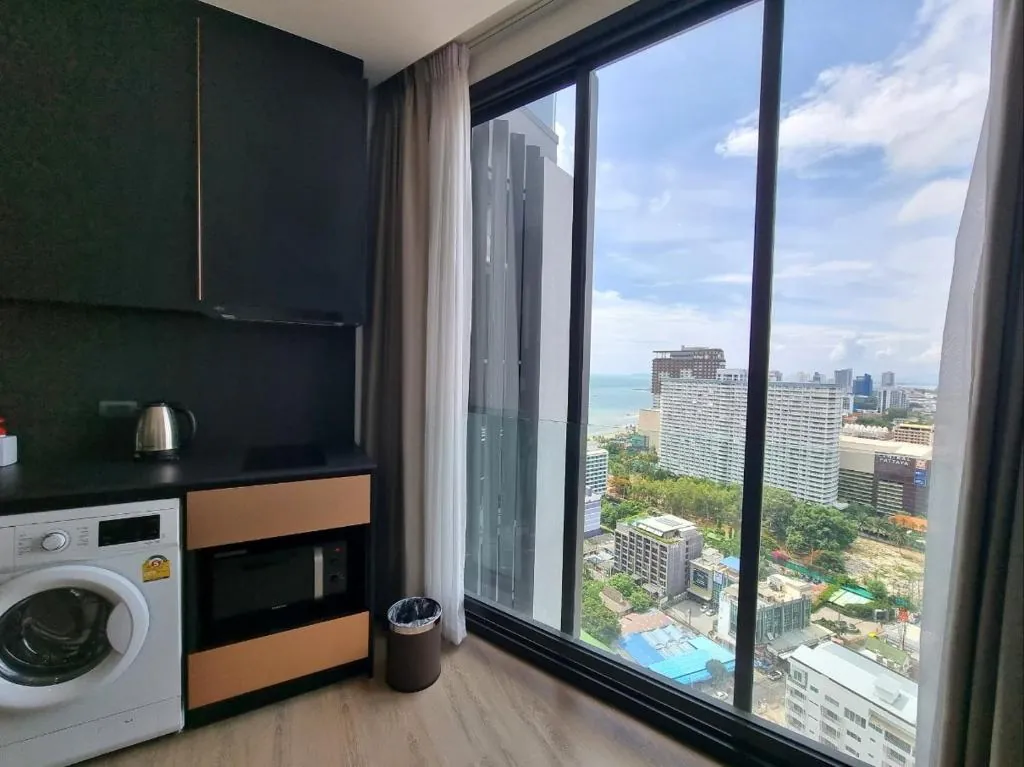 EDGE Central pattaya near walking street