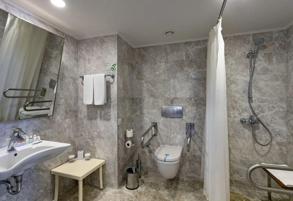 Miracle Resort Hotel