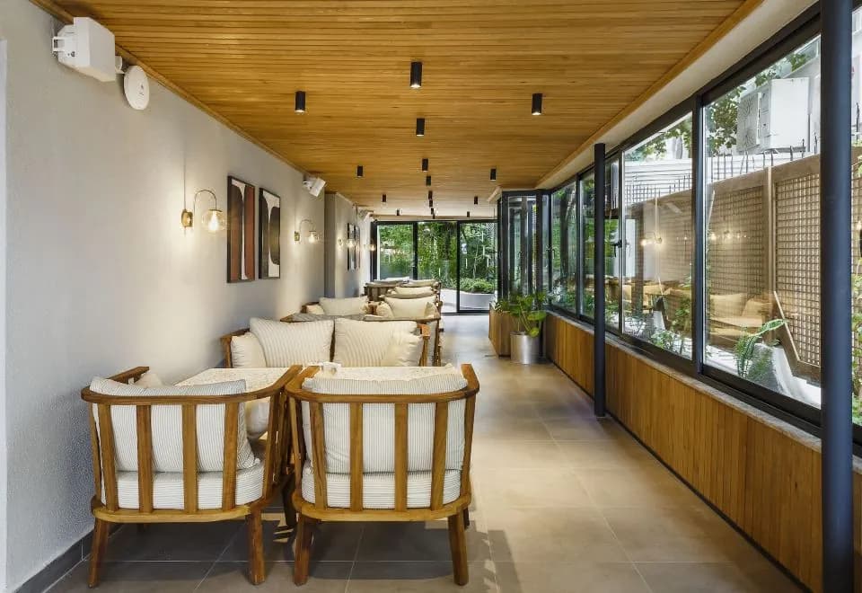 Sherwood Premio Hotel