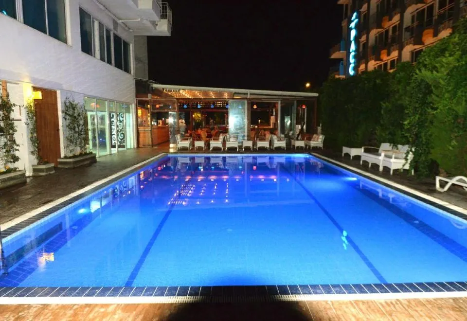 Kristal Beach Hotel