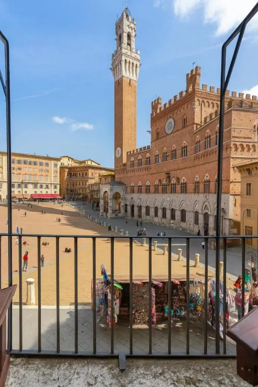 The Balcony Suite - affaccio su Piazza del Campo
