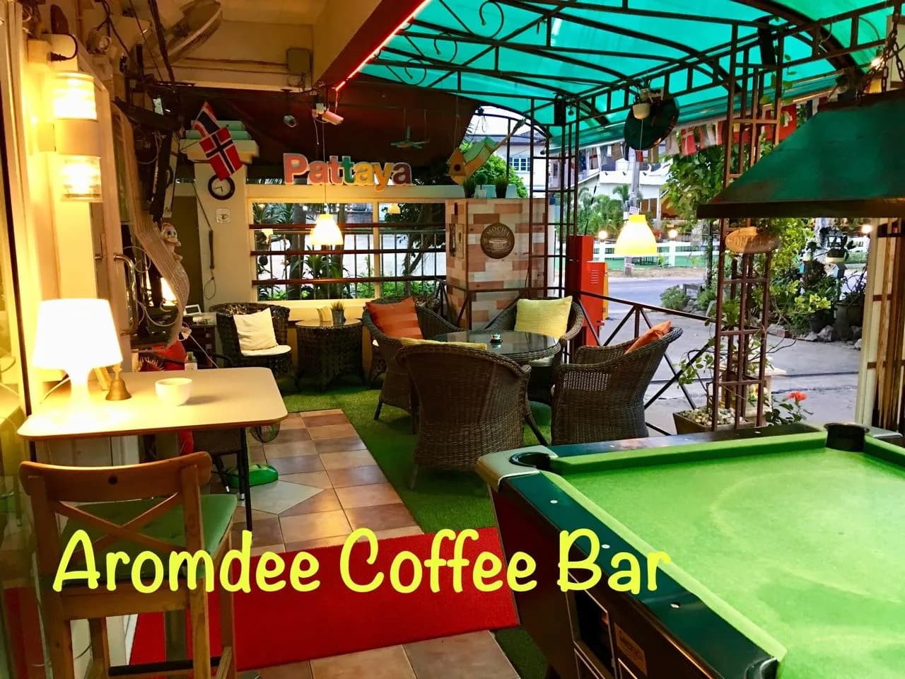 Aromdee Apartment