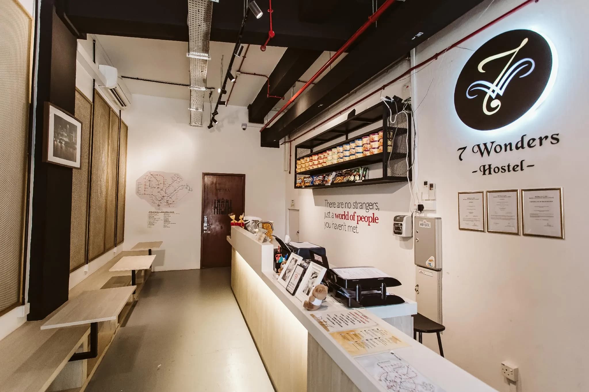 7 Wonders Hostel Boat Quay