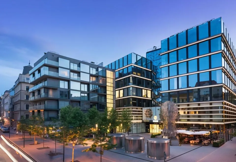 City Leaf Apartments by Adrez Living