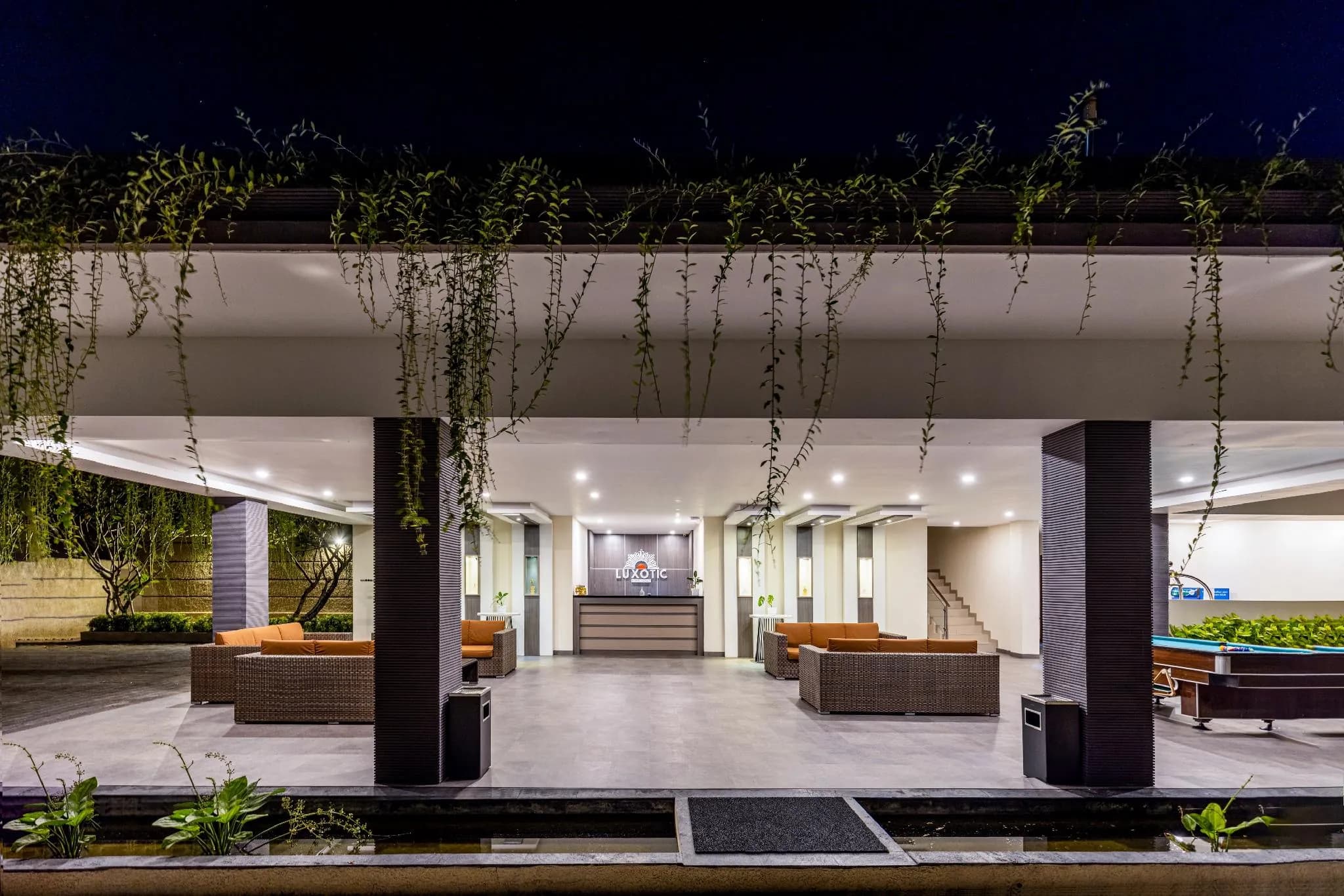 Luxotic Private Villa & Resort