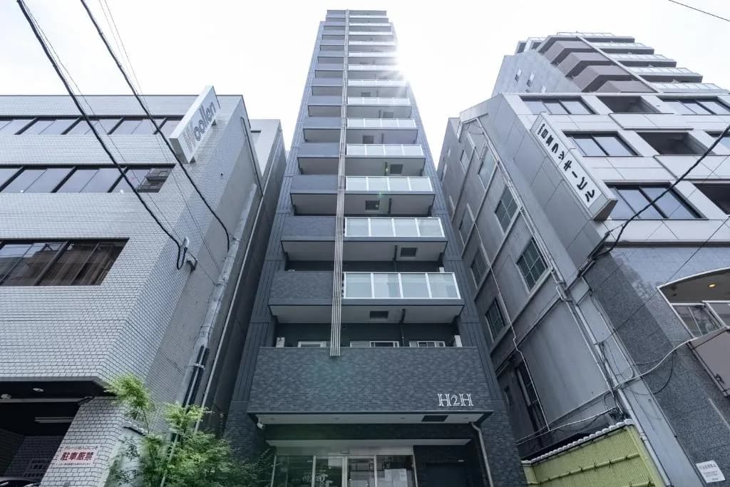 H2H Shinsaibashi