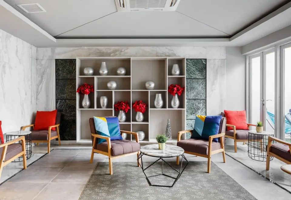 Circular House (SG Clean)