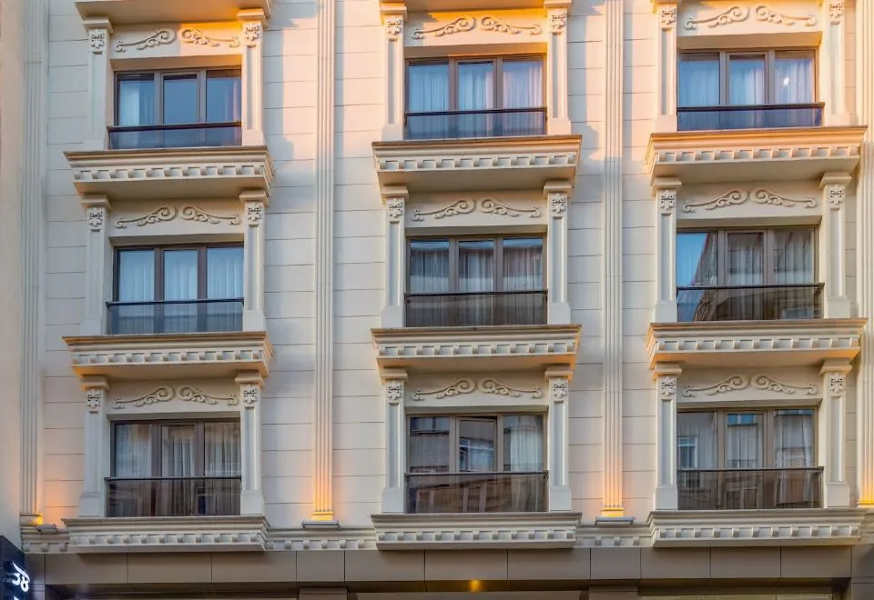 38 Hotel