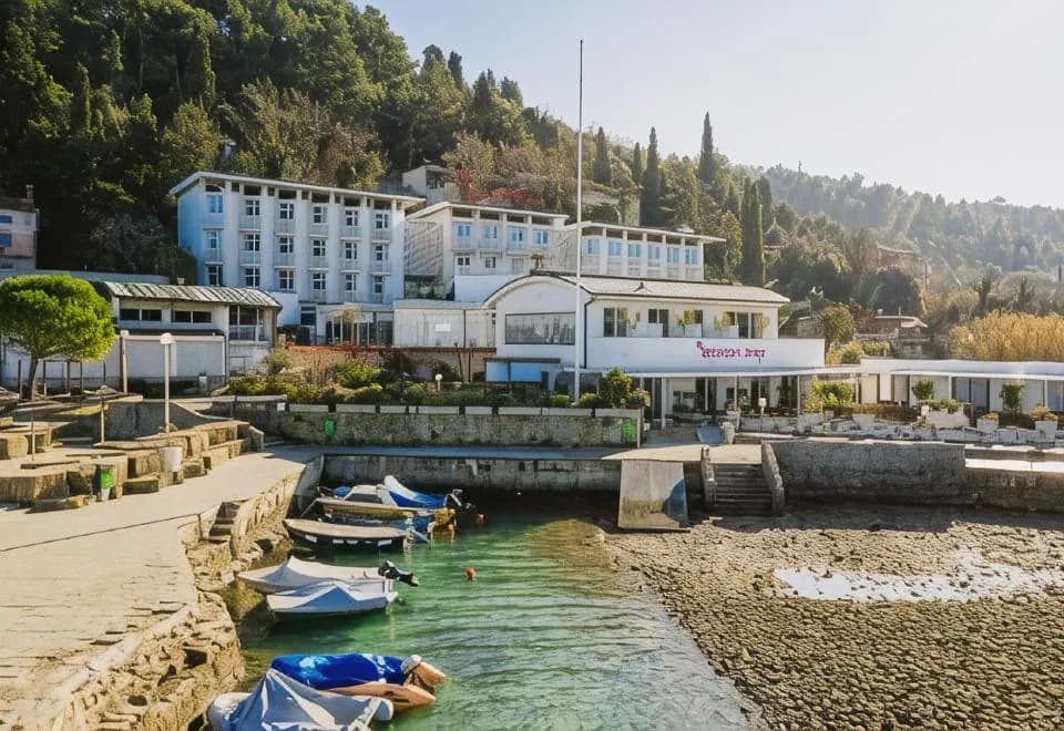 Barbara Piran Beach Hotel