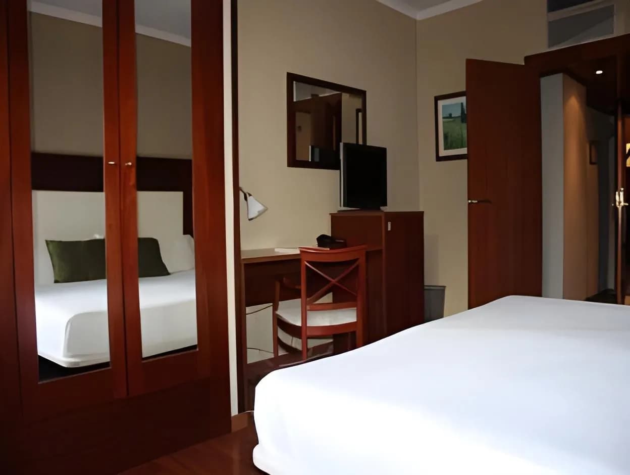 Arenas Atiram Hotels
