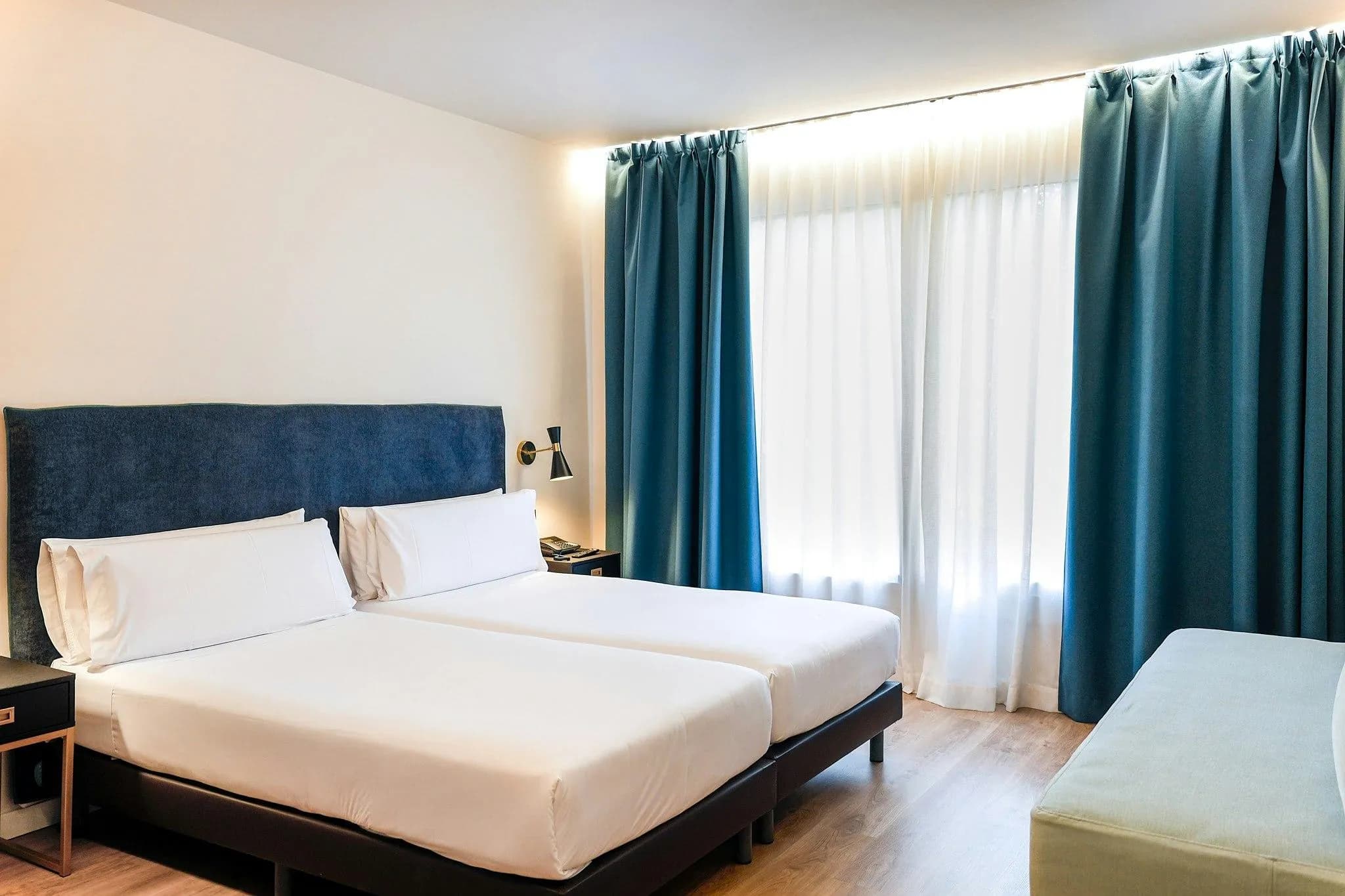 Arenas Atiram Hotels