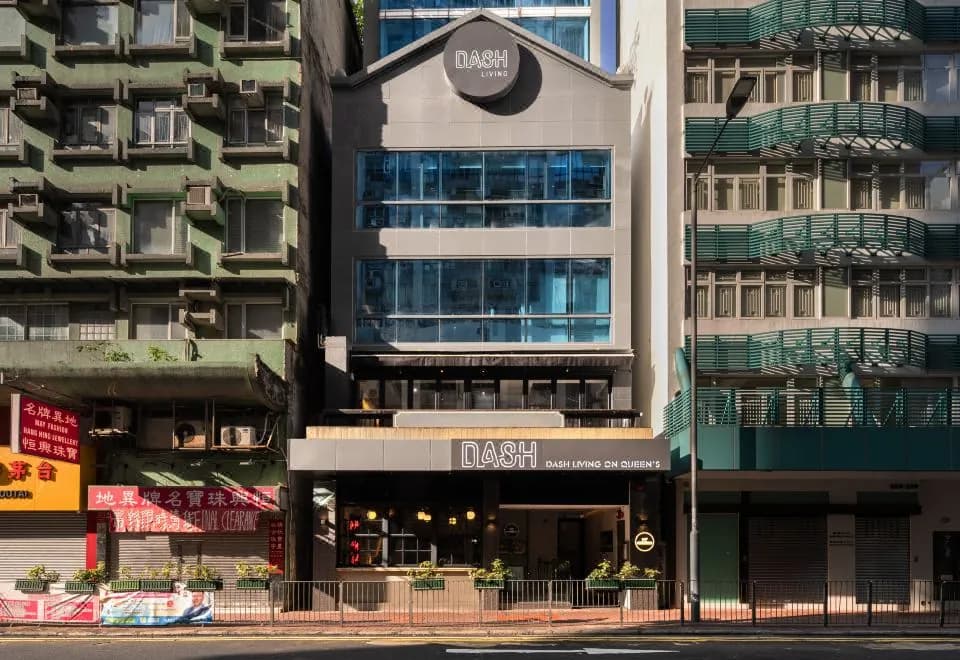 Dash Living on Queen’s