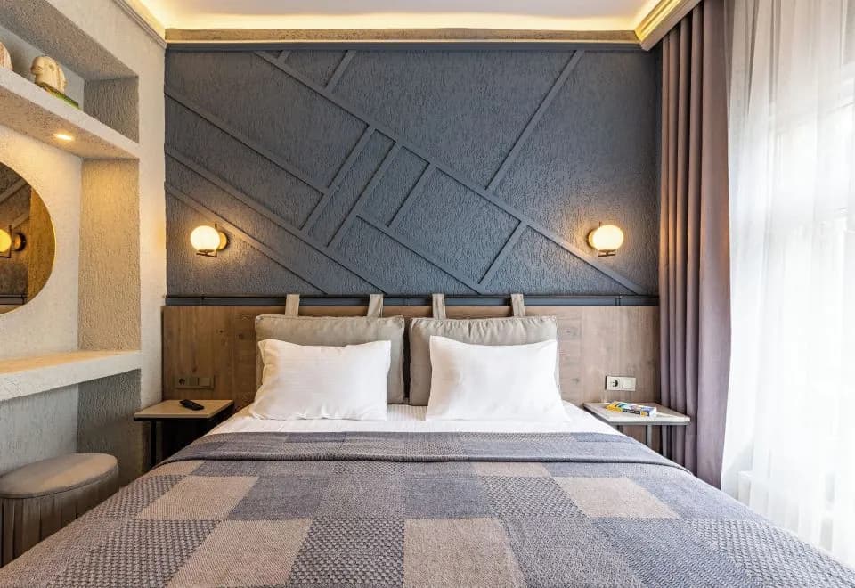 Seraglio Hotel & Suites