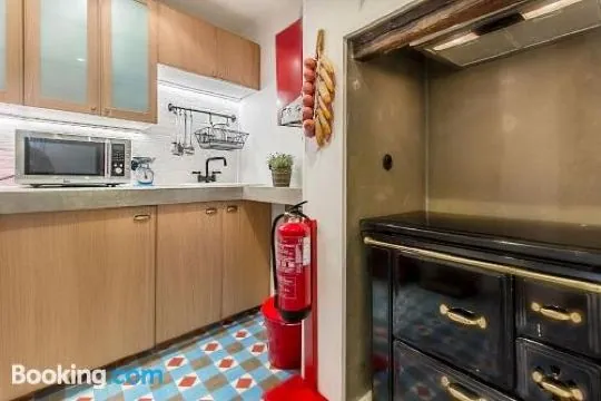 Unique and Stylish Flat in Historic Lisbon