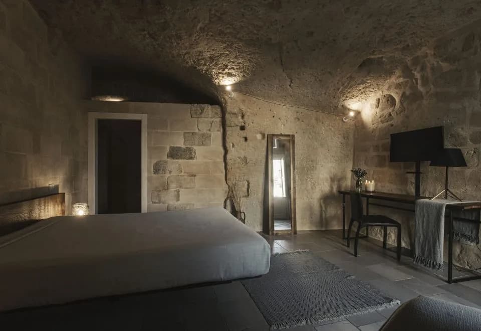 Aque Cave - le Grotte del Caveoso