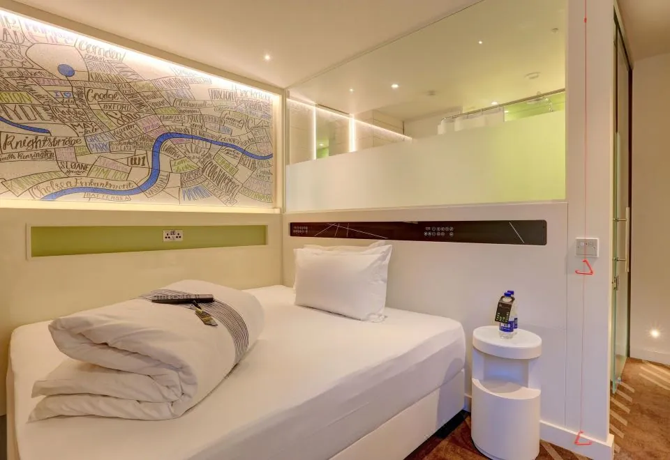 Hub by Premier InnLondon Goodge Street
