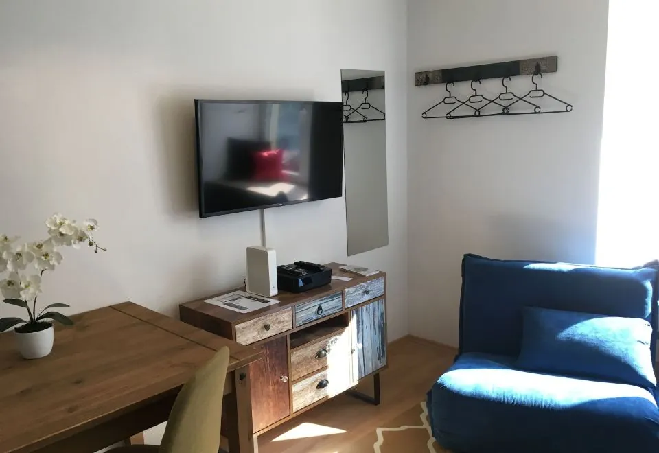 Stock Exchange Apartment