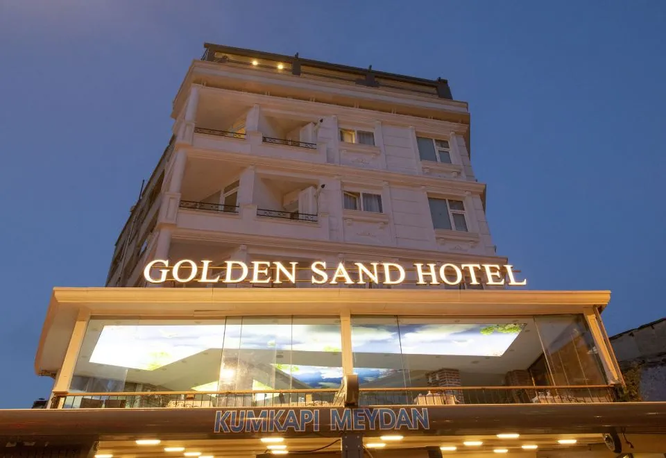 GoldenSand Hotel