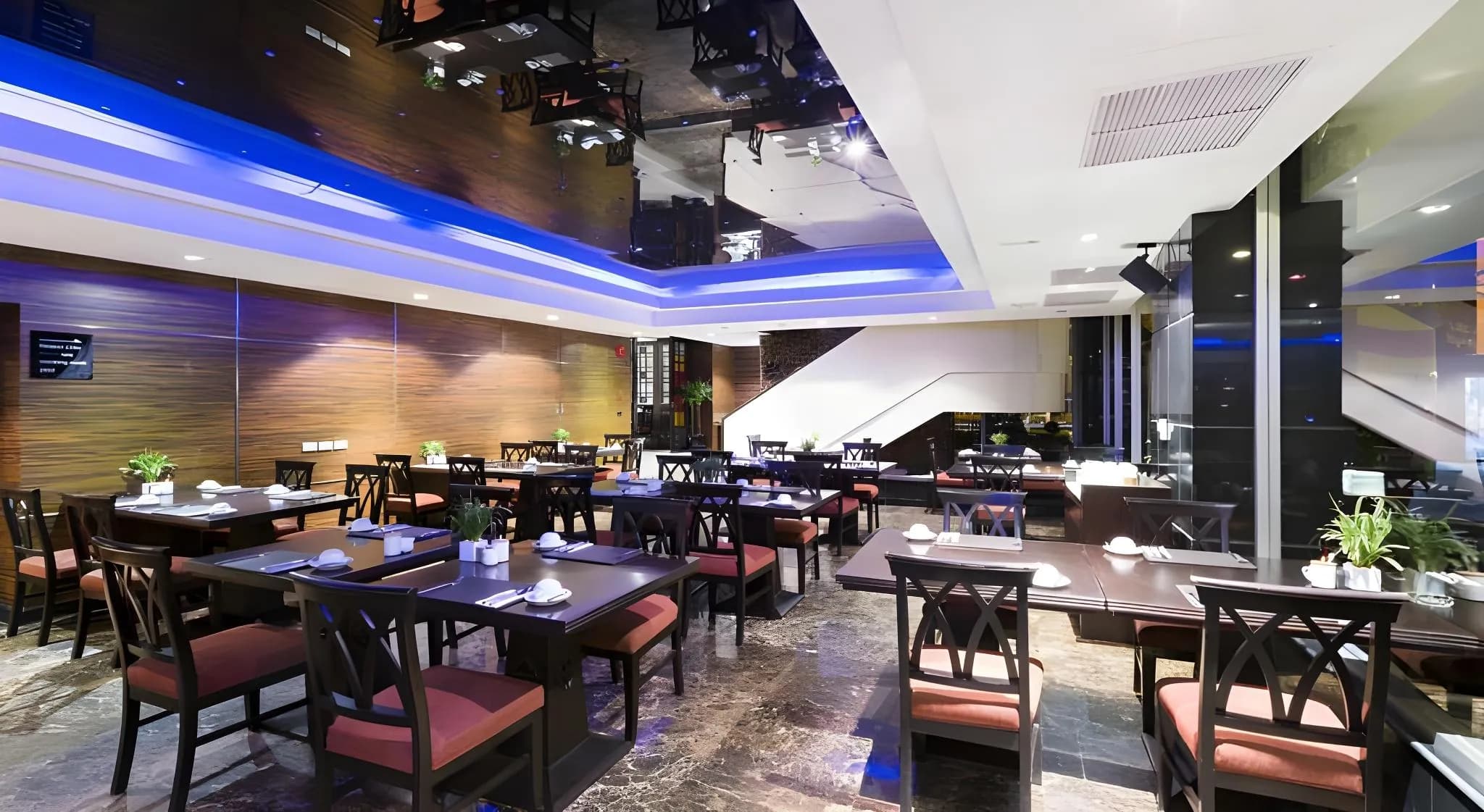 Bandara Suites Silom Bangkok