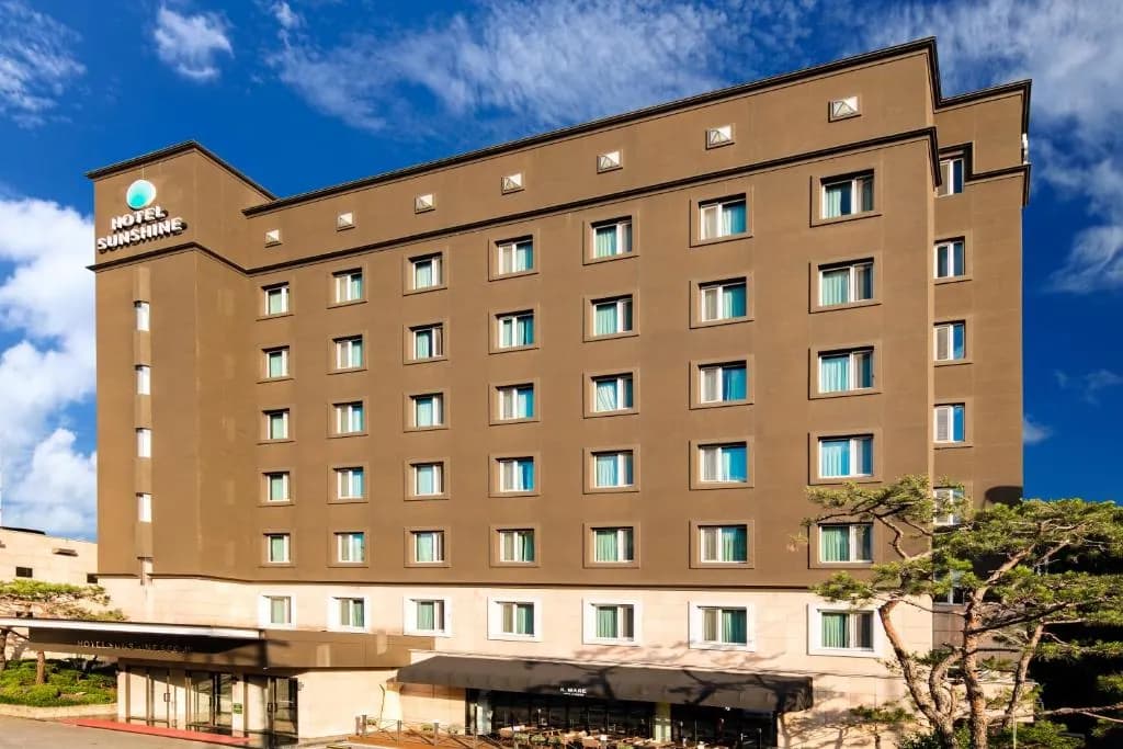 Sunshine Hotel