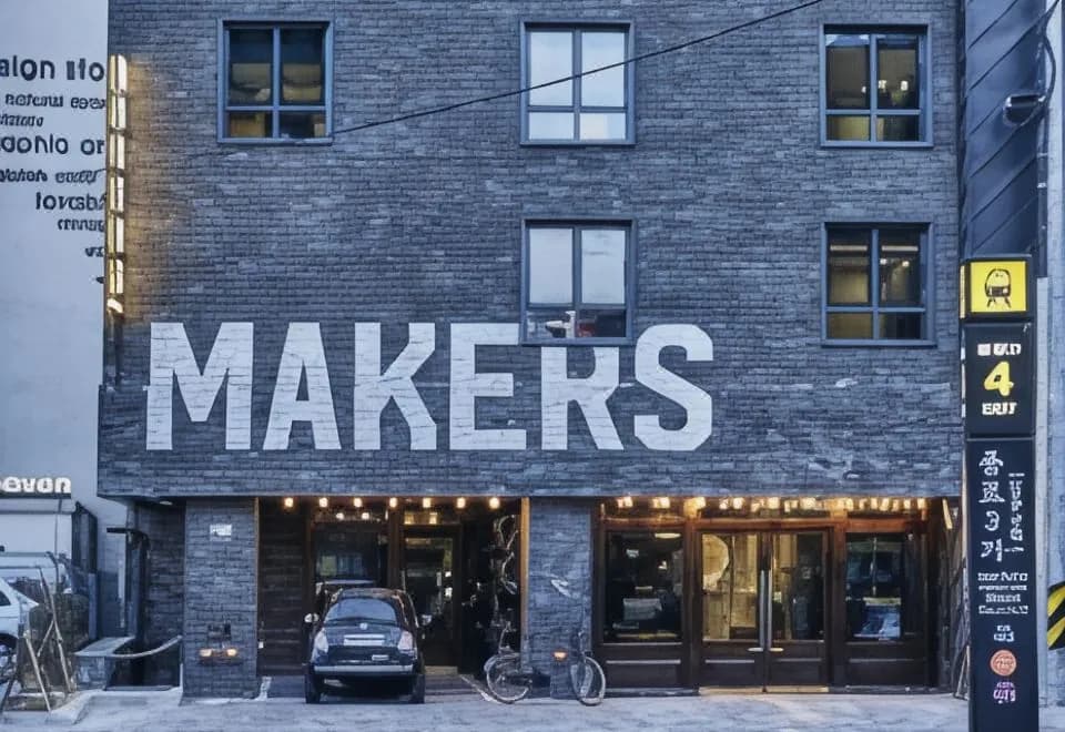 Makers Hotel