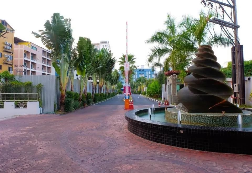 iCheck inn Residences Patong